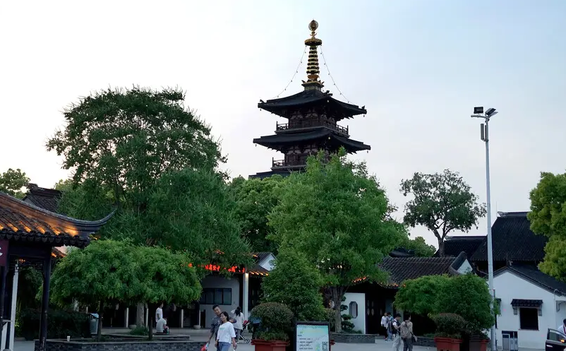 新媒體時代下短視頻營銷對旅游景區(qū)的正面和負面影響